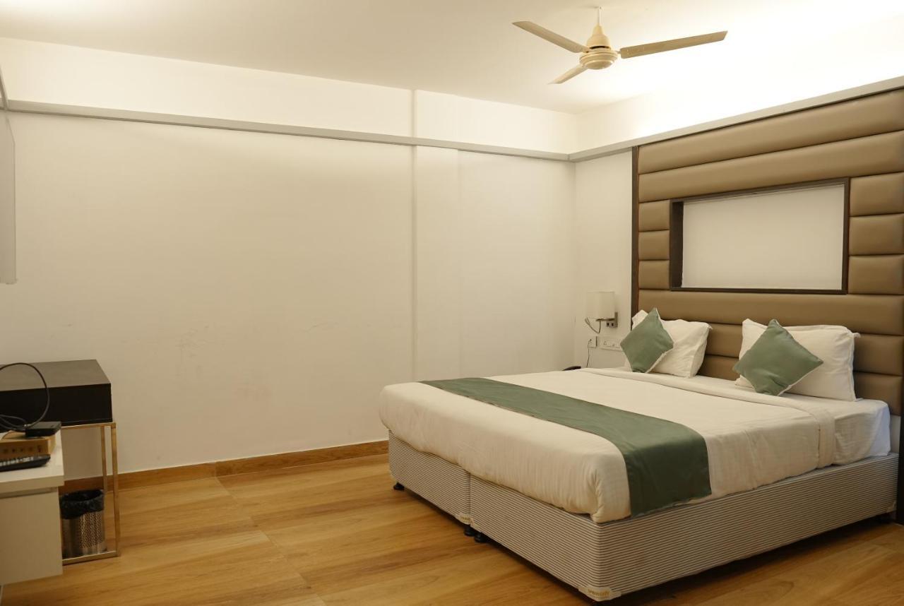 Hotel Konark Khammam ภายนอก รูปภาพ